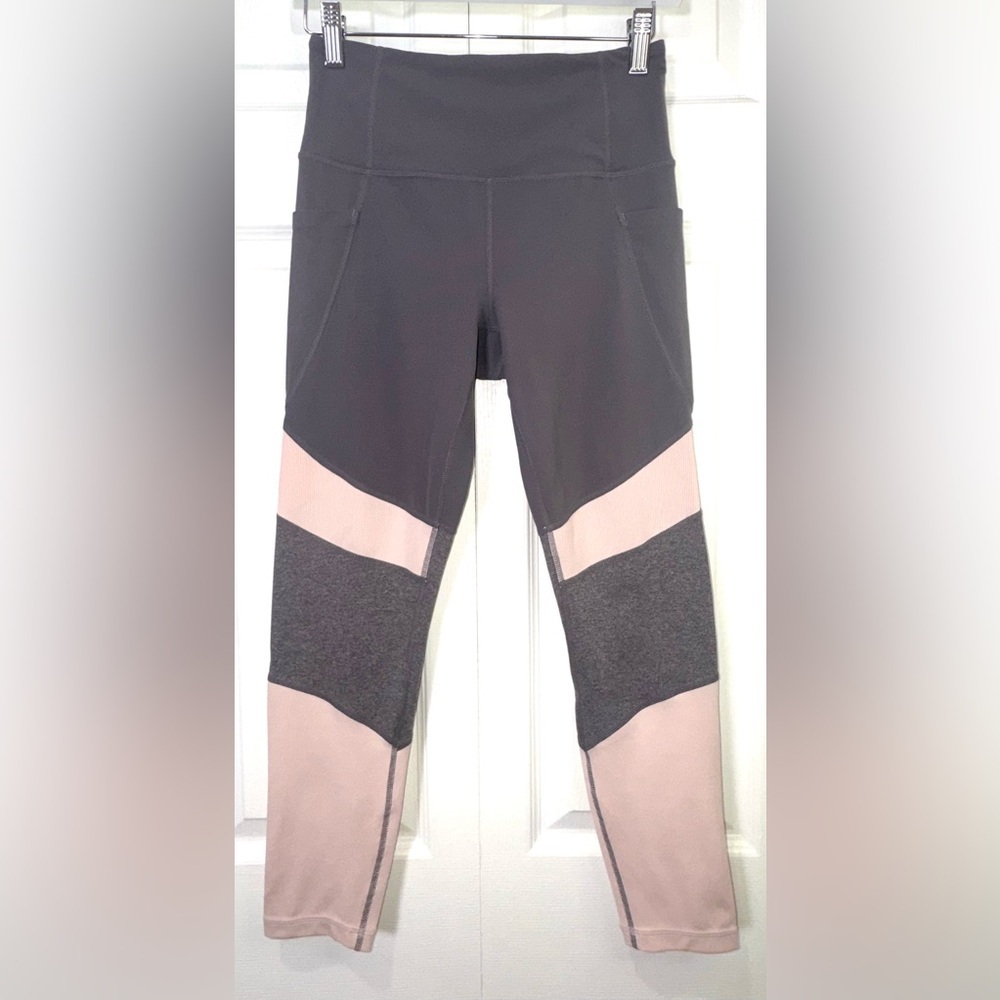 Athleta Modblock Salutation Leggings size Small. EUC - Picture 2 of 12
